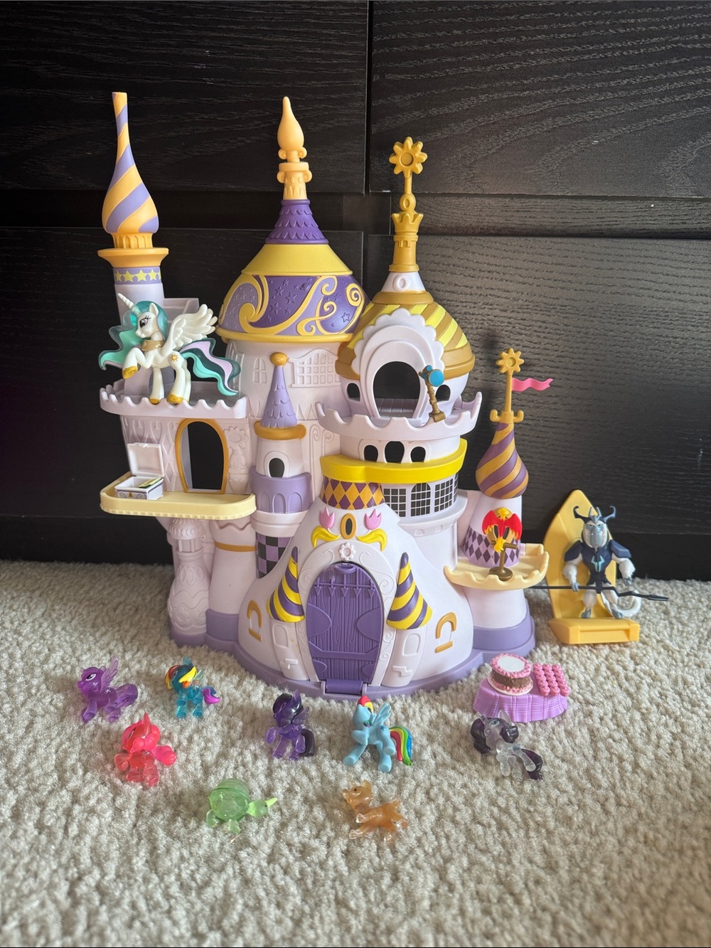 My Little Pony Canterlot Castle with Princess Celestia